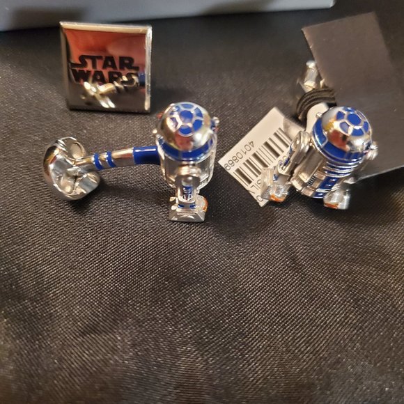 Neiman Marcus - Star Wars R2-D2 Sterling Silver Cuff Links - NWT ($495 in store) - Picture 14 of 16